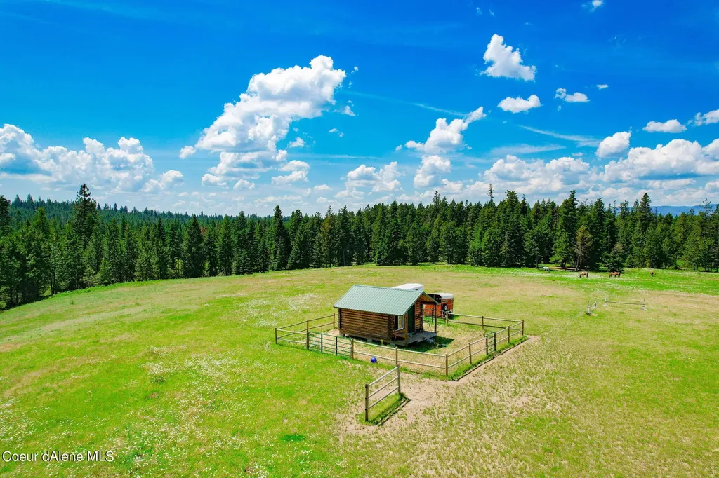 5939 E Burma Road Harrison ID 83833