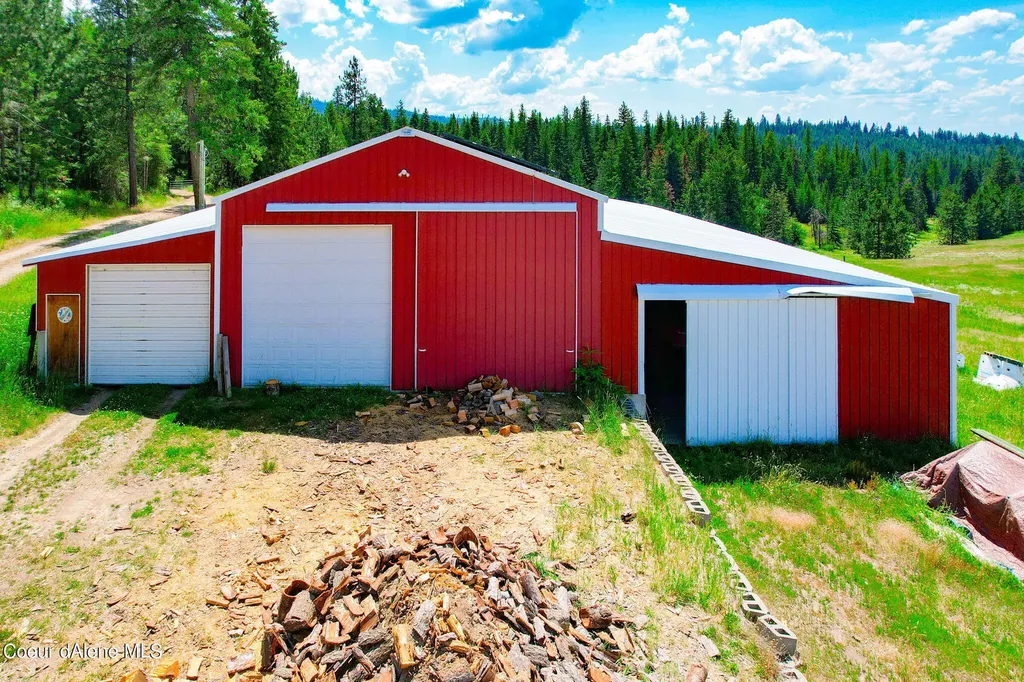 5939 E Burma Road Harrison ID 83833