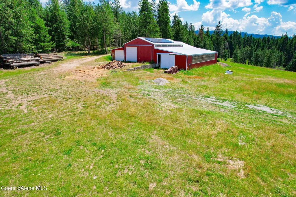 5939 E Burma Road Harrison ID 83833