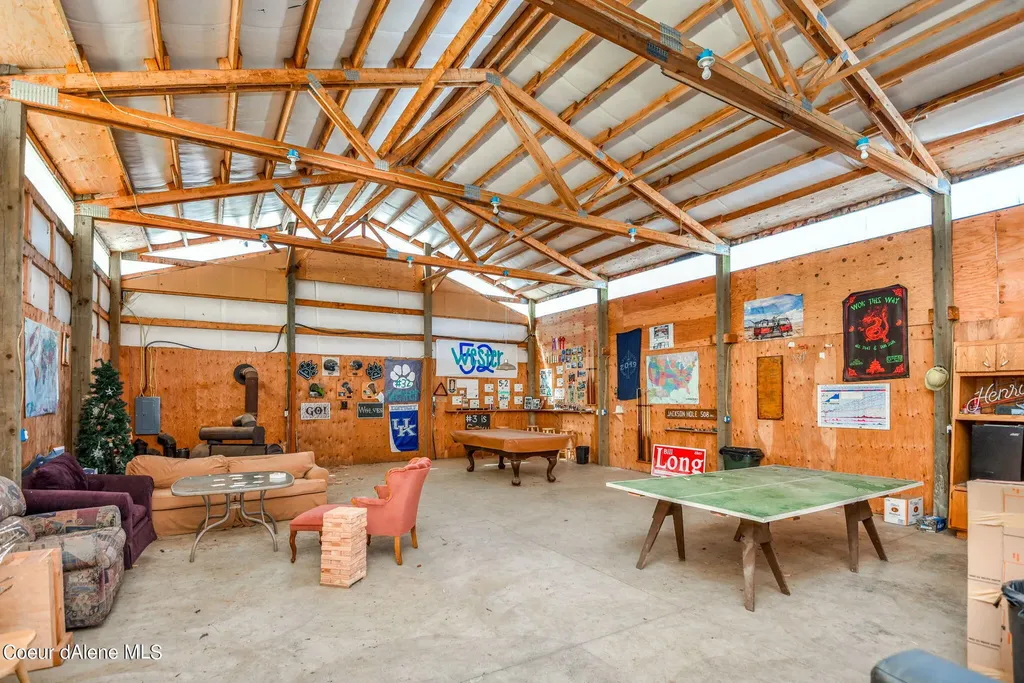 5939 E Burma Road Harrison ID 83833