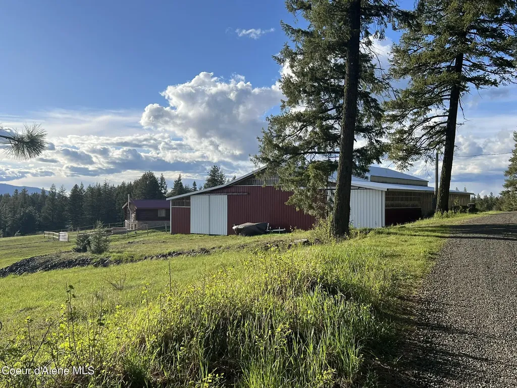 5939 E Burma Road Harrison ID 83833