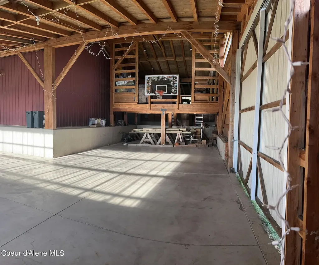 5939 E Burma Road Harrison ID 83833