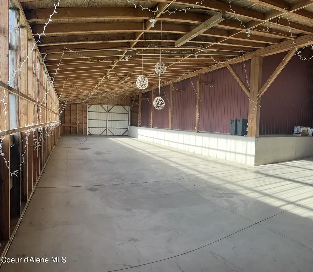 5939 E Burma Road Harrison ID 83833