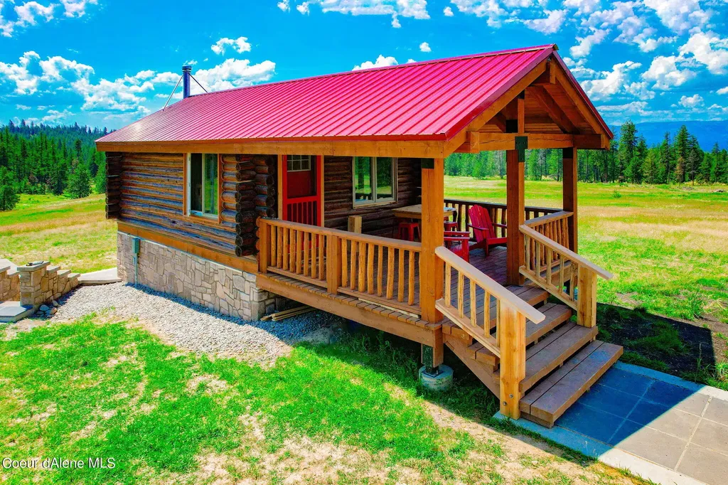 5939 E Burma Road Harrison ID 83833