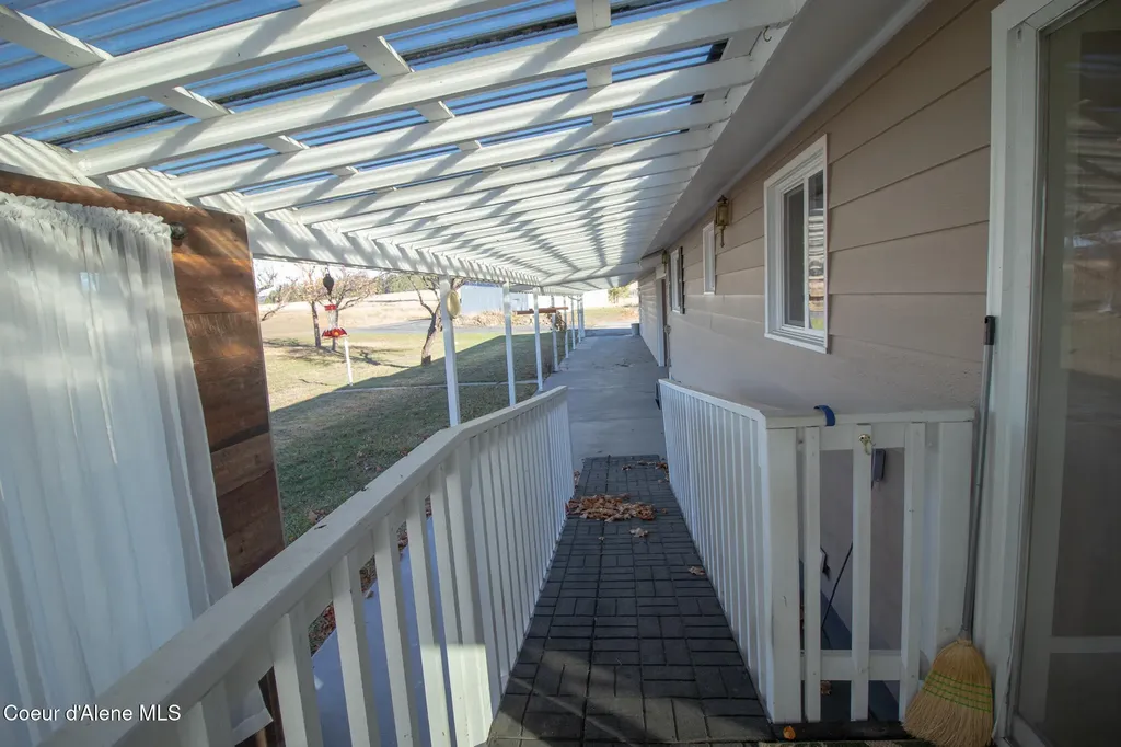 640 Renlow Road Plummer ID 83851