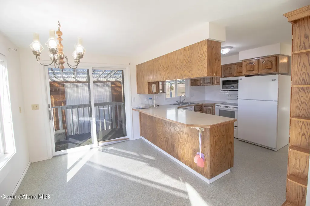 640 Renlow Road Plummer ID 83851