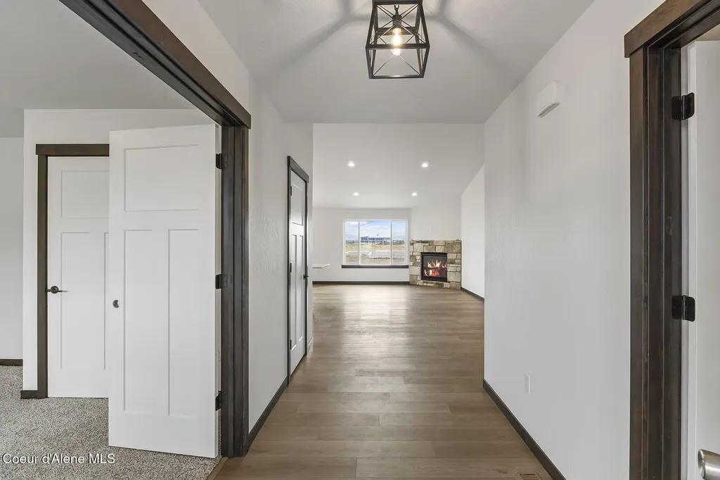 8903 W Swather Avenue Rathdrum ID 83858