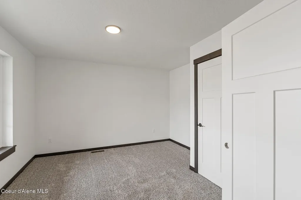 8903 W Swather Avenue Rathdrum ID 83858