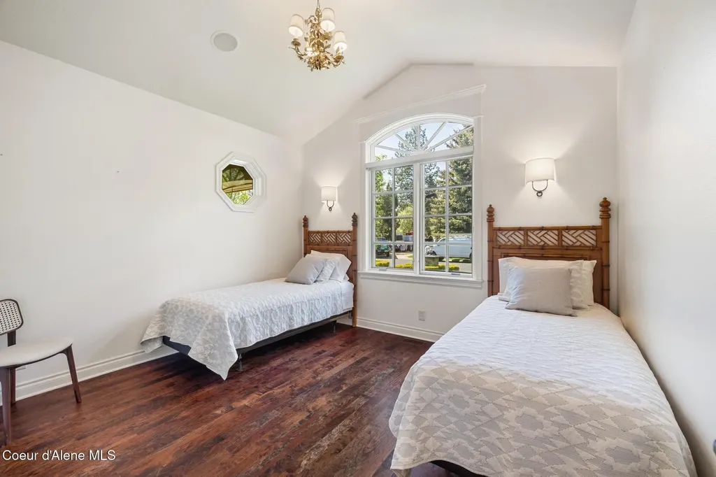 2484 E Woodstone Drive Hayden ID 83835