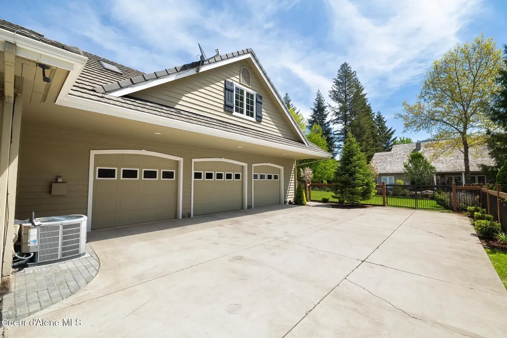 2484 E Woodstone Drive Hayden ID 83835