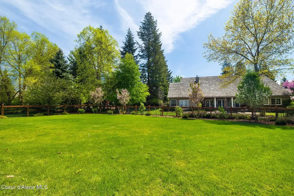 2484 E Woodstone Drive Hayden ID 83835