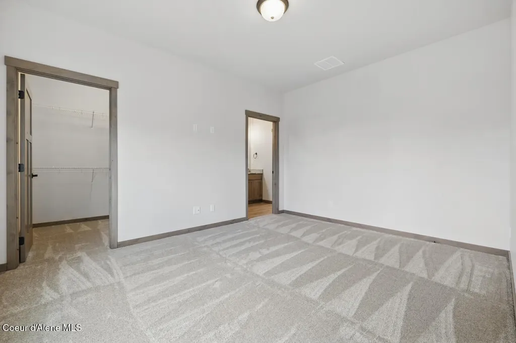 8424 N Snowflake Lane Hayden ID 83835