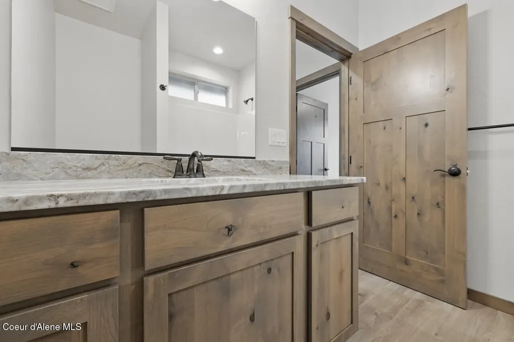8424 N Snowflake Lane Hayden ID 83835