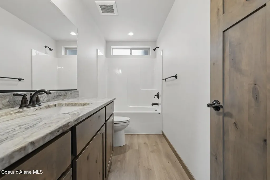8424 N Snowflake Lane Hayden ID 83835