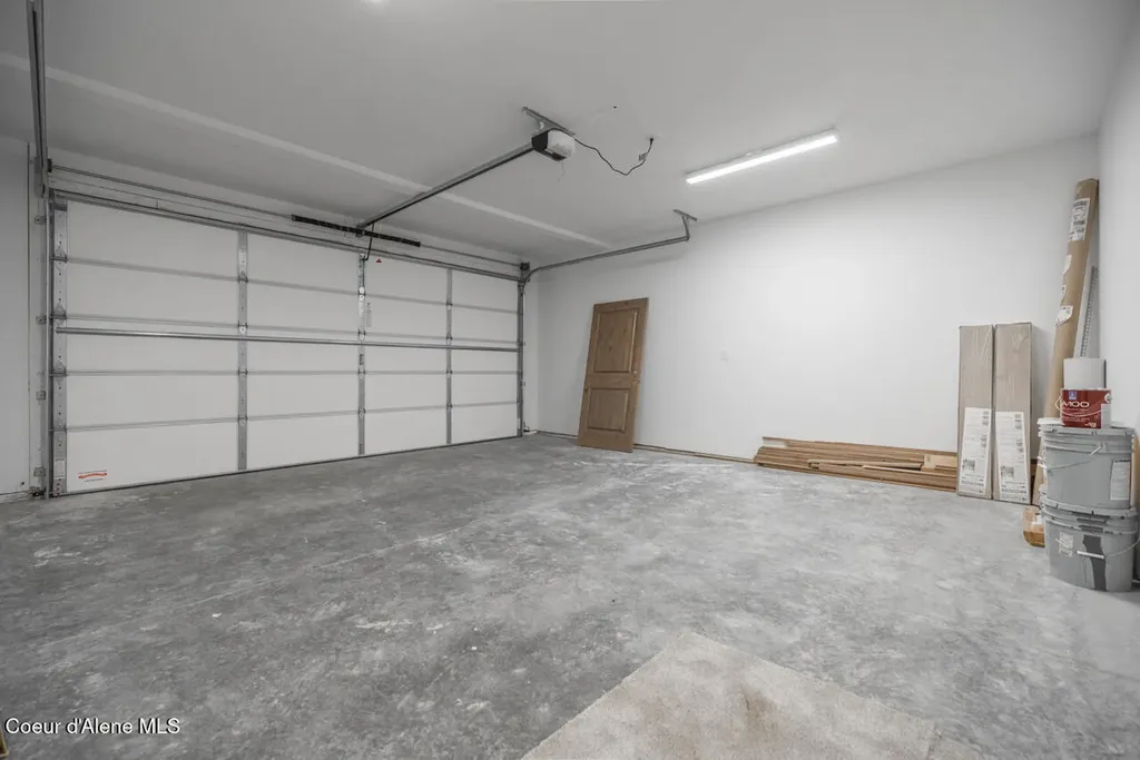 8424 N Snowflake Lane Hayden ID 83835