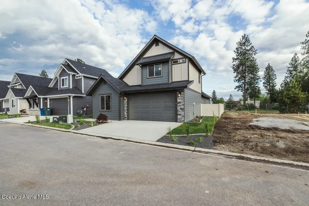 8424 N Snowflake Lane Hayden ID 83835