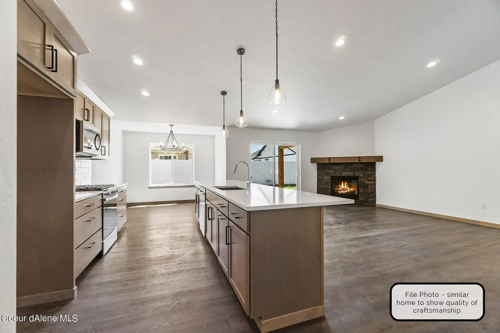 8891 W Swather Avenue Rathdrum ID 83858