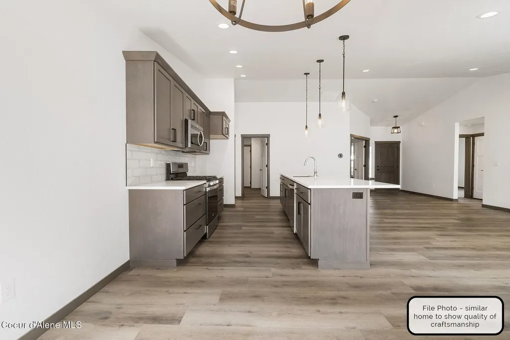 8929 W Swather Avenue Rathdrum ID 83858