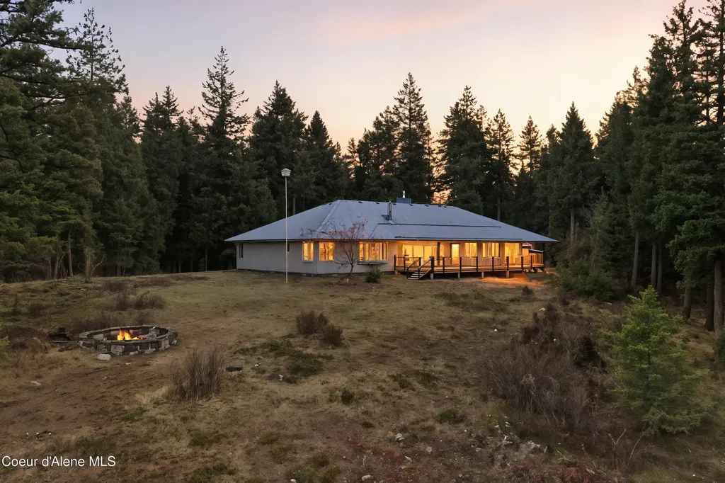 422 Roop Road Cocolalla ID 83813