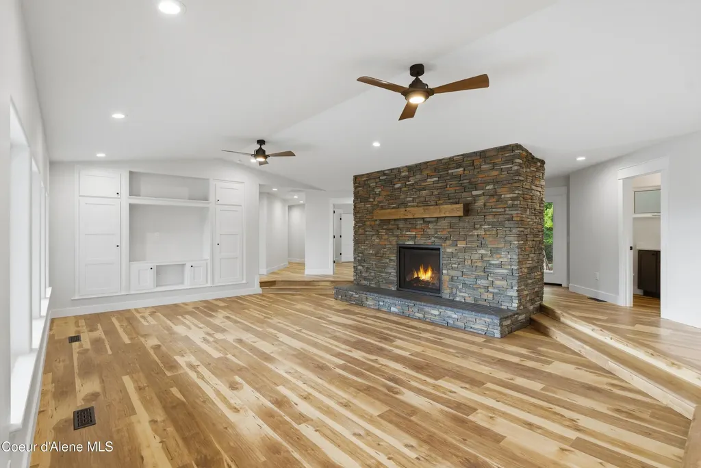 422 Roop Road Cocolalla ID 83813
