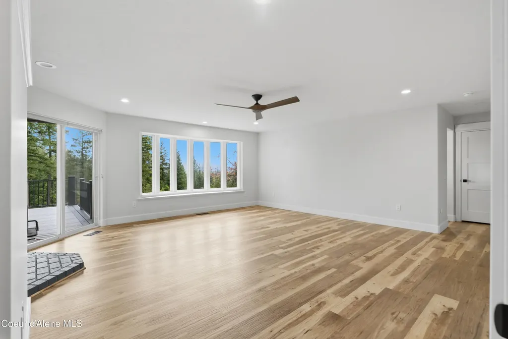 422 Roop Road Cocolalla ID 83813