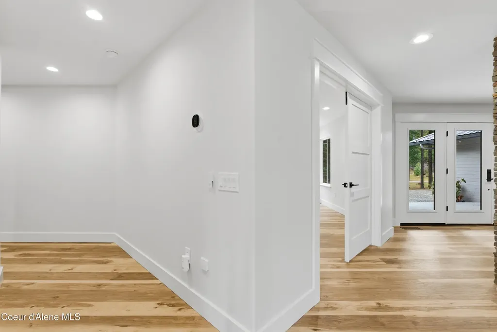 422 Roop Road Cocolalla ID 83813