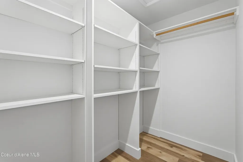 422 Roop Road Cocolalla ID 83813