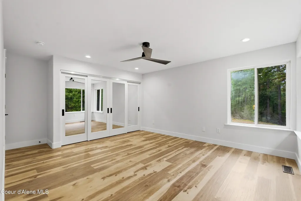 422 Roop Road Cocolalla ID 83813