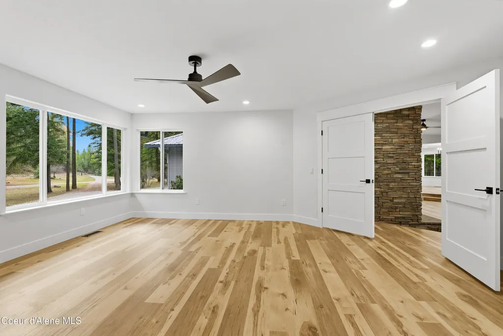 422 Roop Road Cocolalla ID 83813