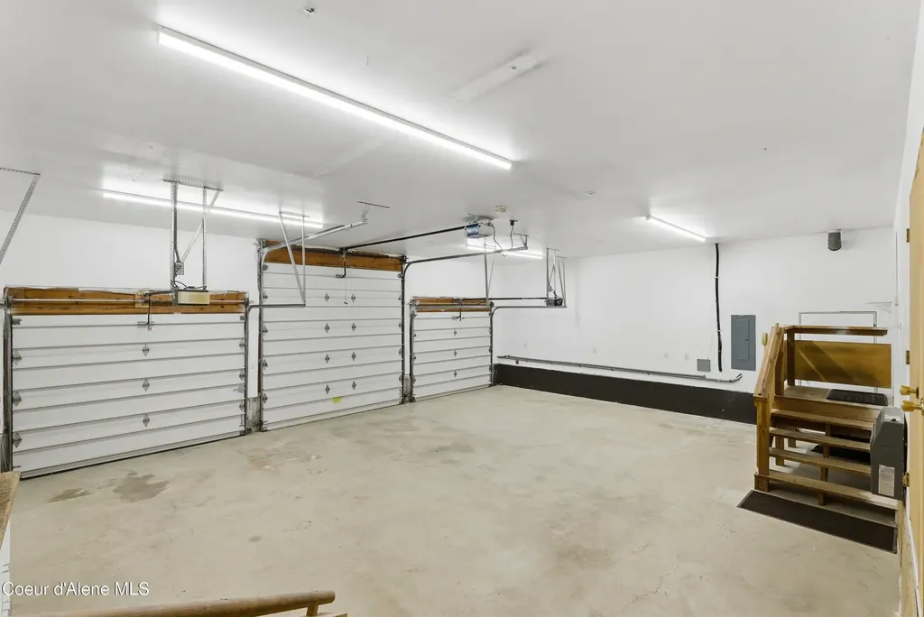 422 Roop Road Cocolalla ID 83813