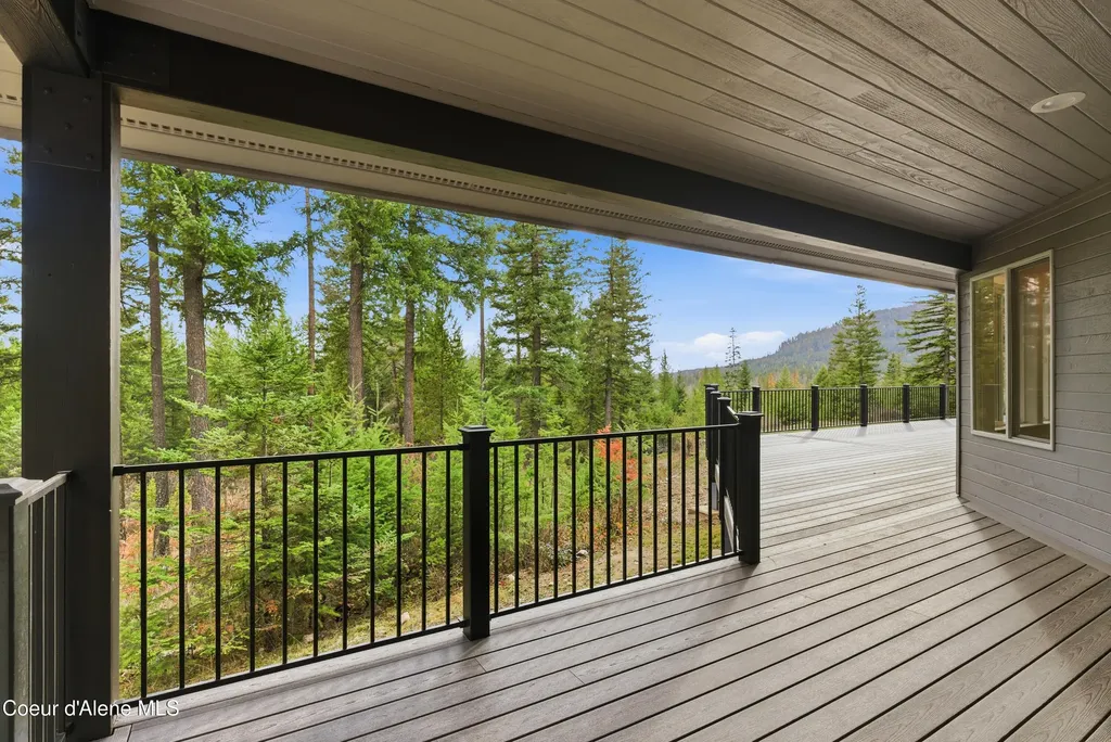 422 Roop Road Cocolalla ID 83813