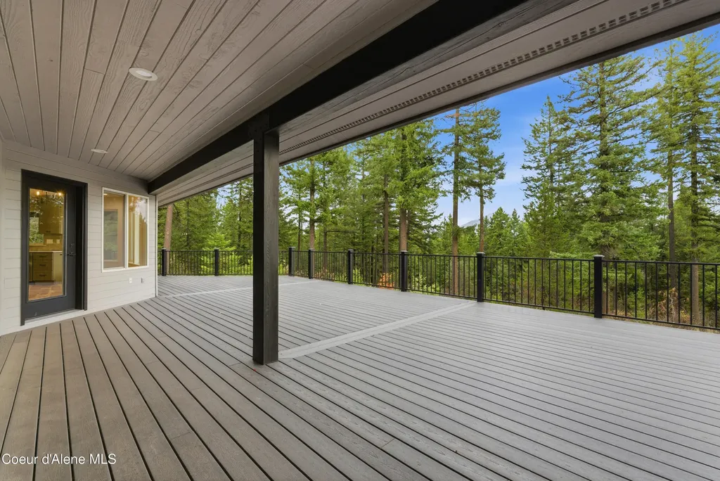 422 Roop Road Cocolalla ID 83813