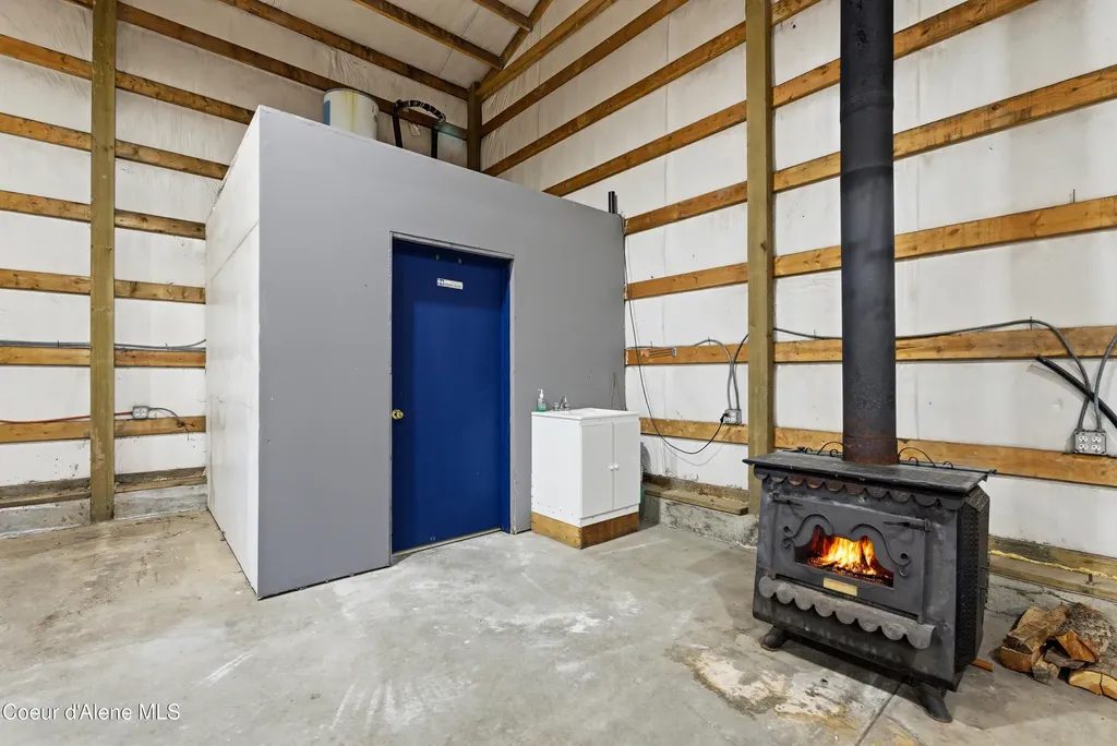 422 Roop Road Cocolalla ID 83813