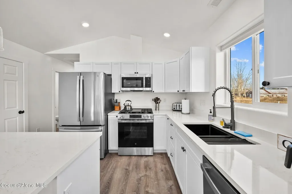 172 W Dustarr Lane Ponderay ID 83852