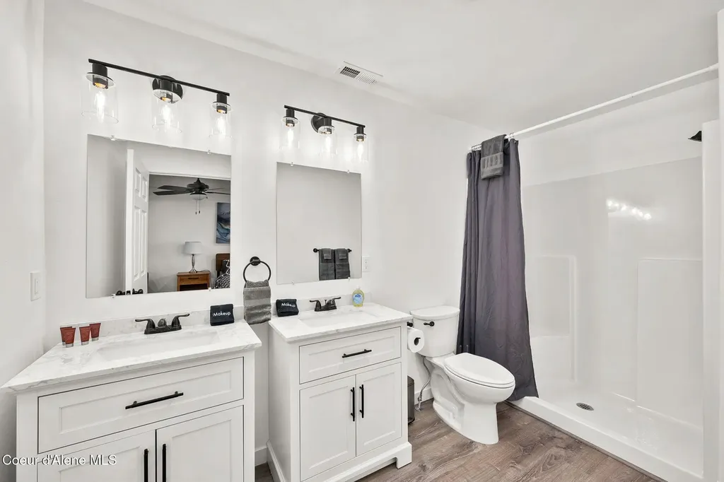 172 W Dustarr Lane Ponderay ID 83852