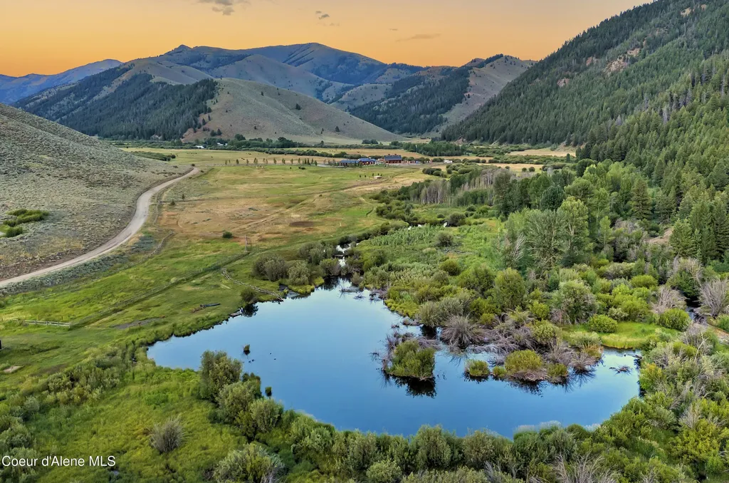 708 E Fork Road Hailey ID 83333