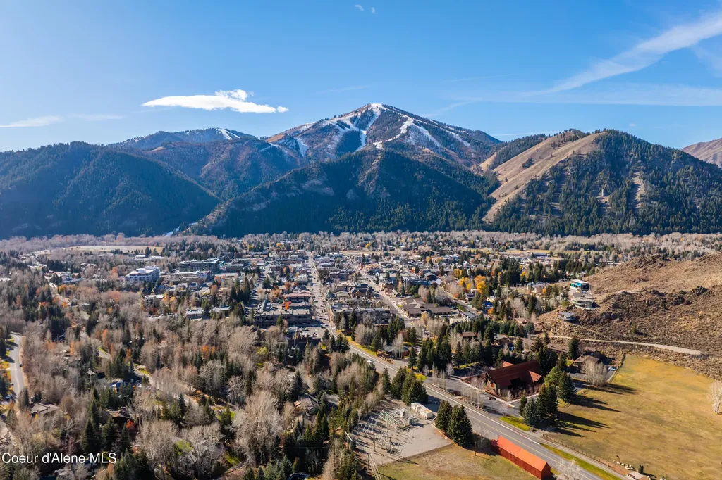 708 E Fork Road Hailey ID 83333
