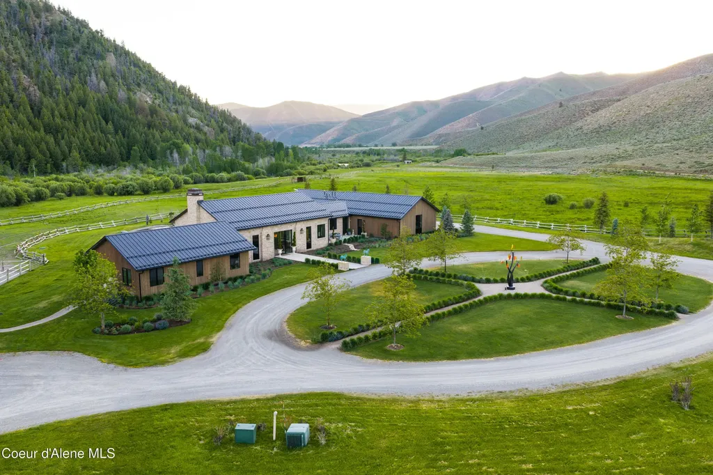 708 E Fork Road Hailey ID 83333