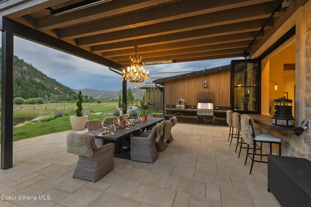 708 E Fork Road Hailey ID 83333