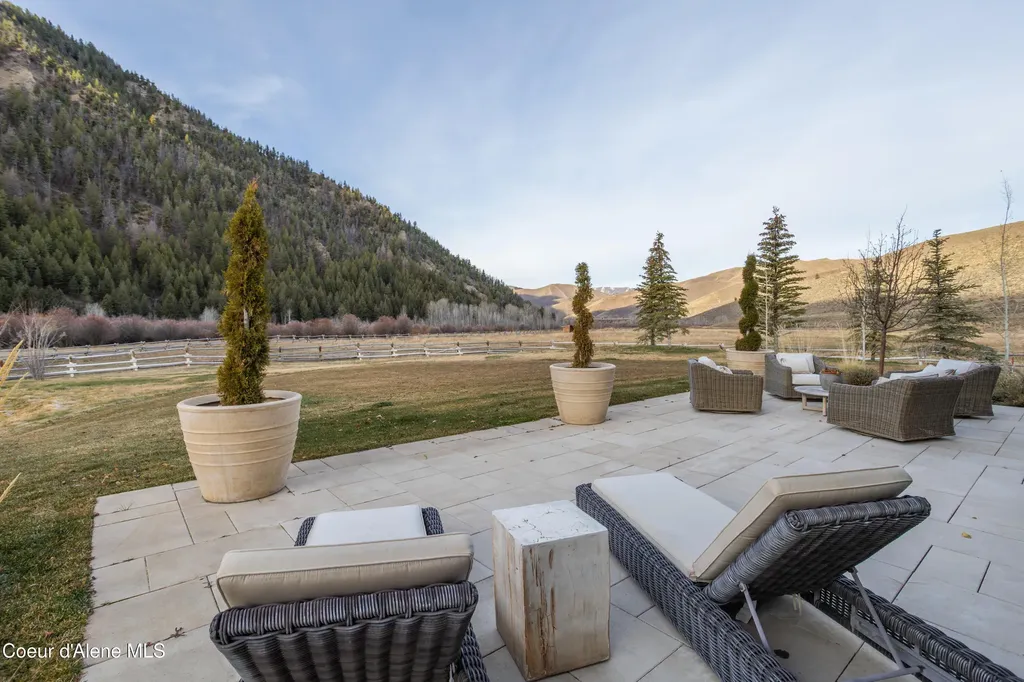 708 E Fork Road Hailey ID 83333