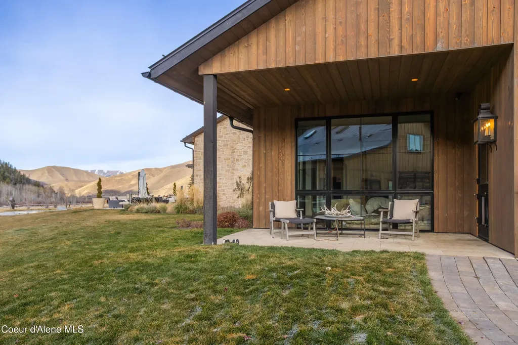 708 E Fork Road Hailey ID 83333