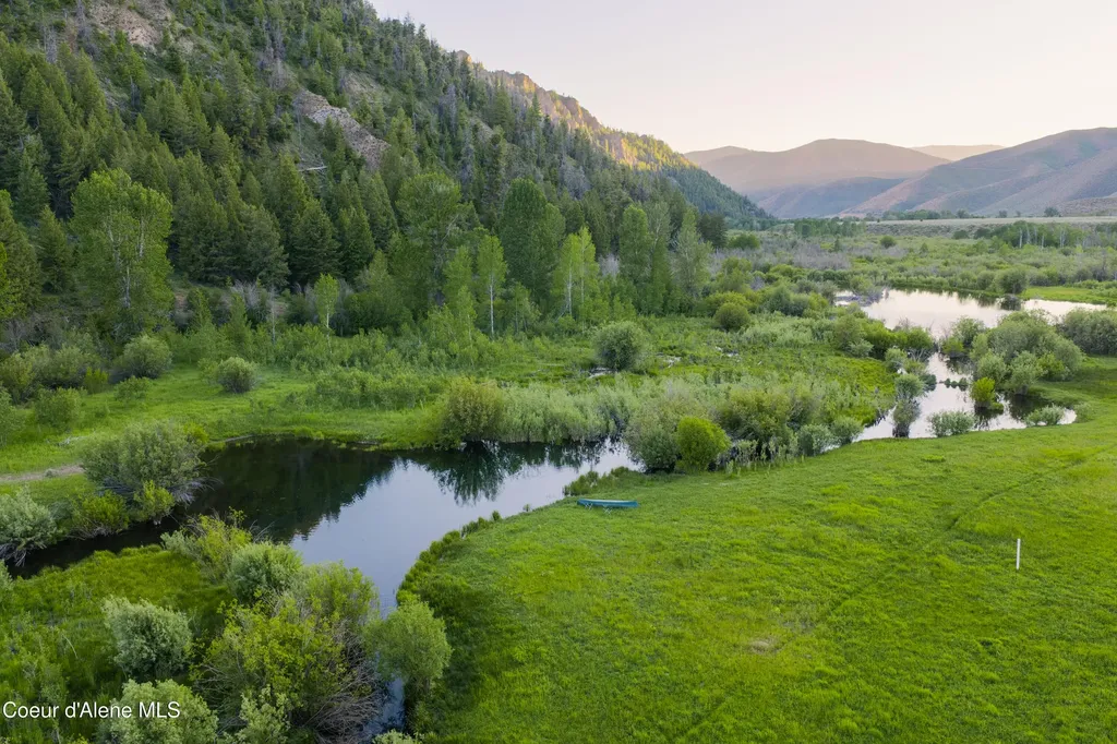 708 E Fork Road Hailey ID 83333