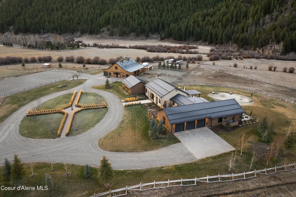 708 E Fork Road Hailey ID 83333
