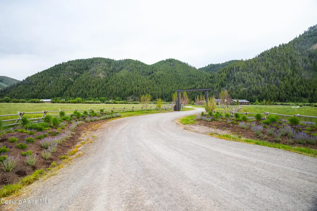 708 E Fork Road Hailey ID 83333