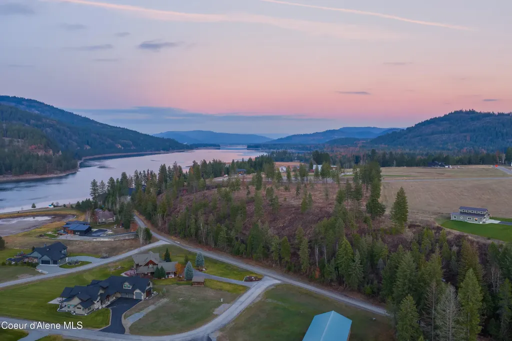 Nna Woodchuck Dr, Lot 15 Priest River ID 83856