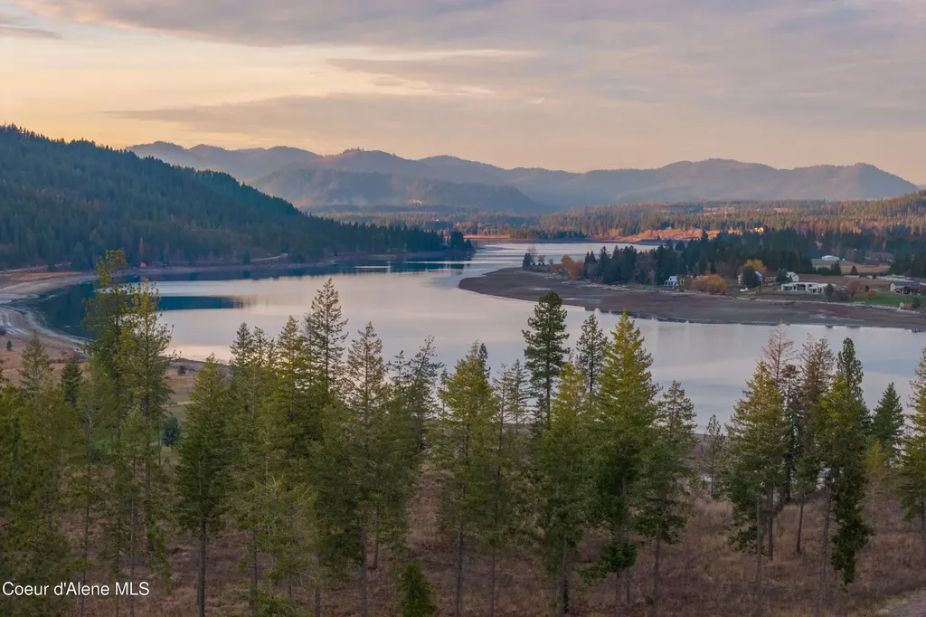 Nna Woodchuck Dr, Lot 15 Priest River ID 83856
