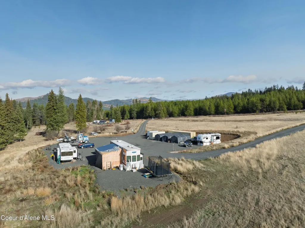 109 Liberty Lane Santa ID 83866