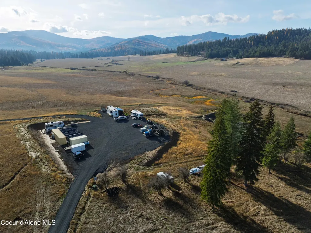 109 Liberty Lane Santa ID 83866