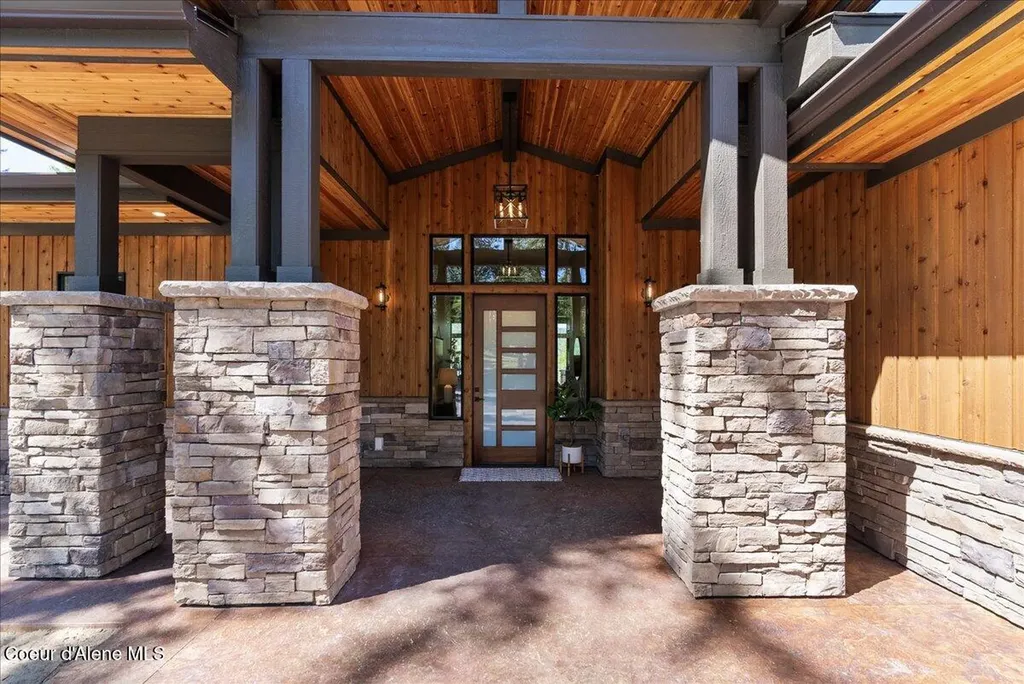 184 Willow Bay Road Priest River ID 83856