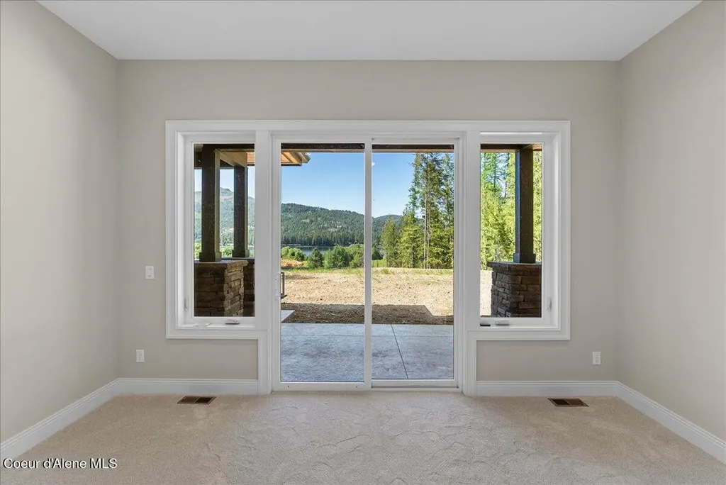 184 Willow Bay Road Priest River ID 83856